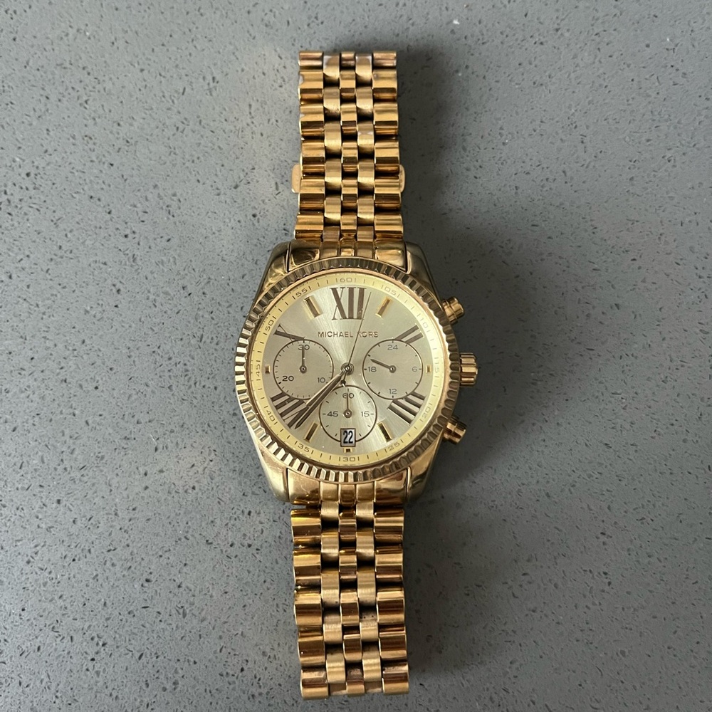 Michael Kors Lexington women’s watch